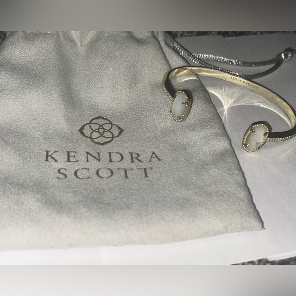 Kendra Scott Elton Gold Cuff Bracelet in Ivory Mother-of-Pearl - Picture 4 of 5